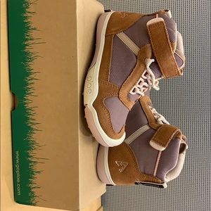 Plae Kaiden Canyon Clay Size 8.5 Brand New in Box